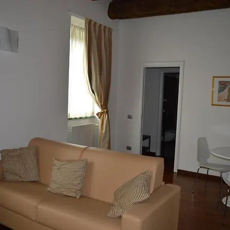 Golf Valcurone 度假村 *