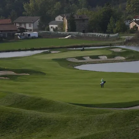 Golf Valcurone リゾート