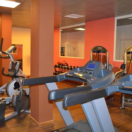 Golf Valcurone 度假村 *