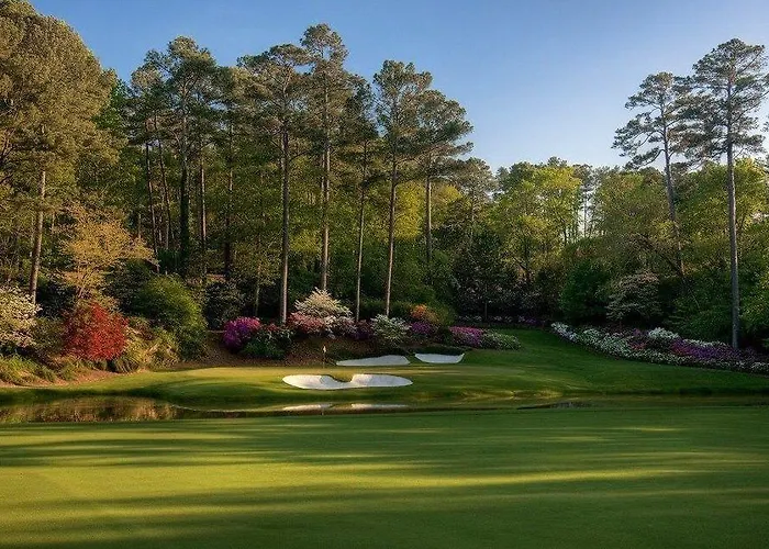 Golf Valcurone リゾート Momperone